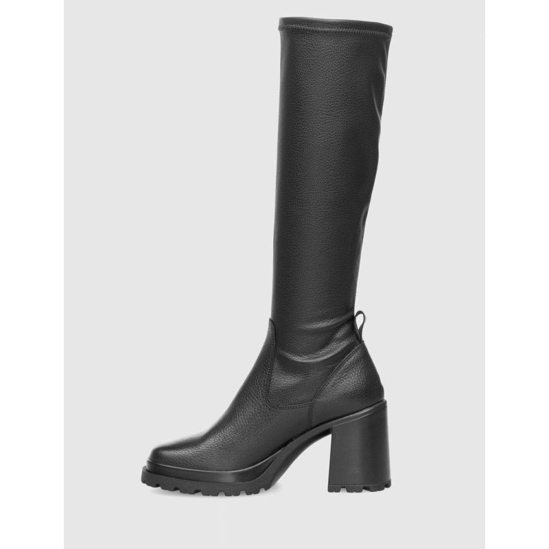 BOTA KAMOME KAELA NEGRO