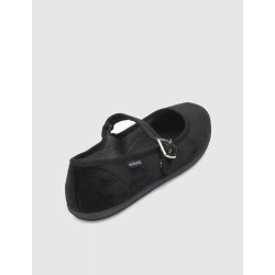 MERCEDITA VICTORIA ODA NEGRO