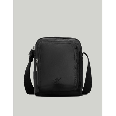 BANDOLERA CALVIN KLEIN OVER WEBBING REPORTER18 NY NEGRO