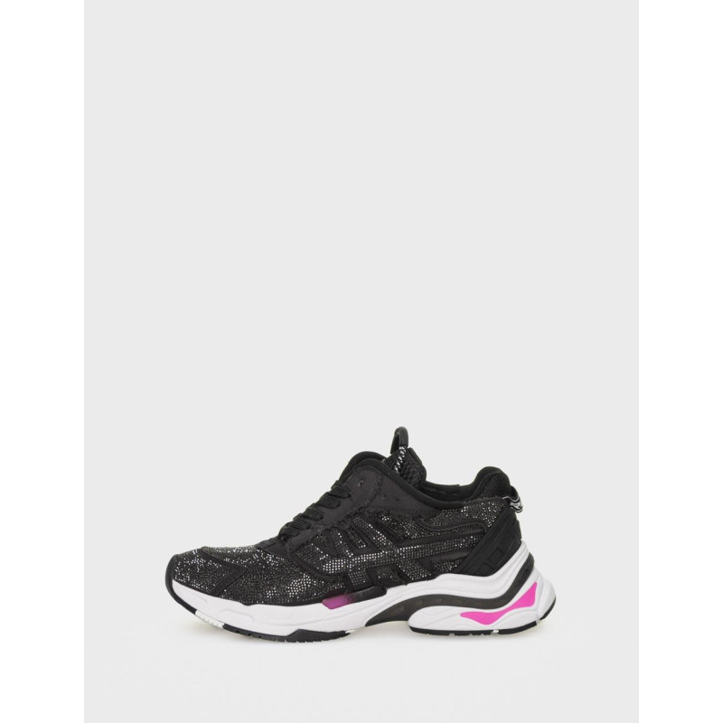 RACE STRASS