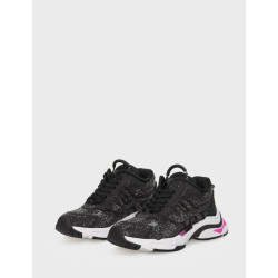 RACE STRASS