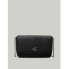 BOLSO CALVIN KLEIN MINIMAL MONOGRAM EW FLAP PH/CB19 NEGRO