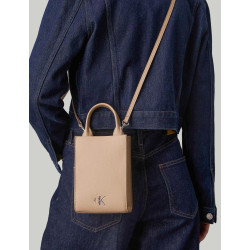 BOLSO CALVIN KLEIN MINIMAL MONOGRAM TOTE18 BEIG