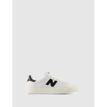 ZAPATILLA NEW BALANCE BB100 BLANCO/NEGRO