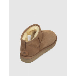 BOTÍN UGG CLASSIC ULTRA MINI CUERO