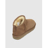 BOTÍN UGG CLASSIC ULTRA MINI CUERO