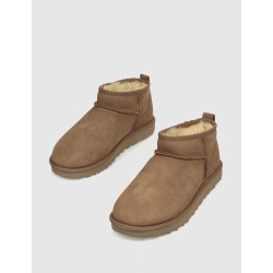 BOTÍN UGG CLASSIC ULTRA MINI CUERO