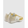 SNEAKER NEW BALANCE U327 BEIG/MARRÓN