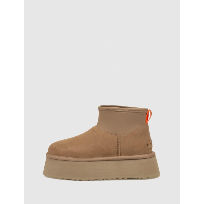 BOTÍN UGG CLASSIC MINI DIPPER CUERO