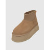 BOTÍN UGG CLASSIC MINI DIPPER CUERO