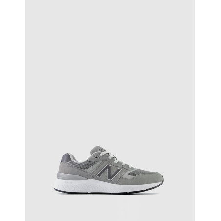 ZAPATILLA NEW BALANCE MW880 GRIS