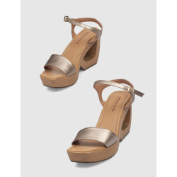 SANDALIA WEEKEND 12405 PLATINO