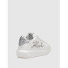 ZAPATILLA KARL LAGERFED KAPRI SIGNIA RHINESTONES LO BLANCO