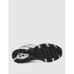 ZAPATILLA NEW BALANCE MR530 GRIS