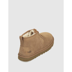 BOTÍN UGG NEUMEL CHE CUERO