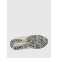 ZAPATILLA NEW BALANCE M2002R GRIS/BEIG