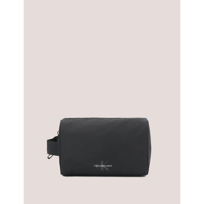 NECESER HOMBRE CALVIN KLEIN MONOGRAM SOFT WASHBAG NEGRO