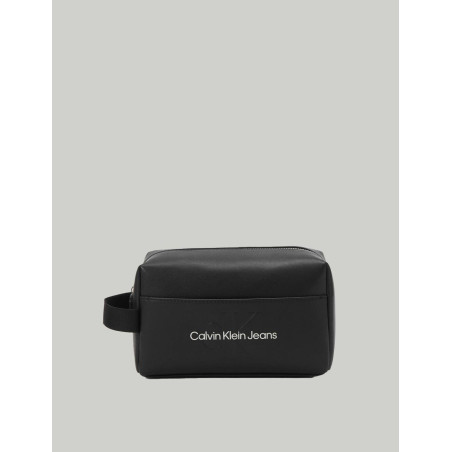 NECESER CALVIN KLEIN SCULPTED BEAUTY CASE MONO NEGRO